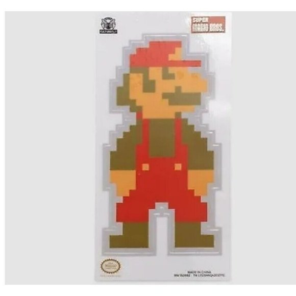 Nintendo Super Mario Retro Gamers Collector Box 7 Exclusive Pieces - Picture 7 of 11